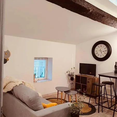 Au Garde-a-toit Apartment Carcassonne