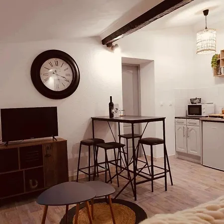 Apartment Au Garde-a-toit